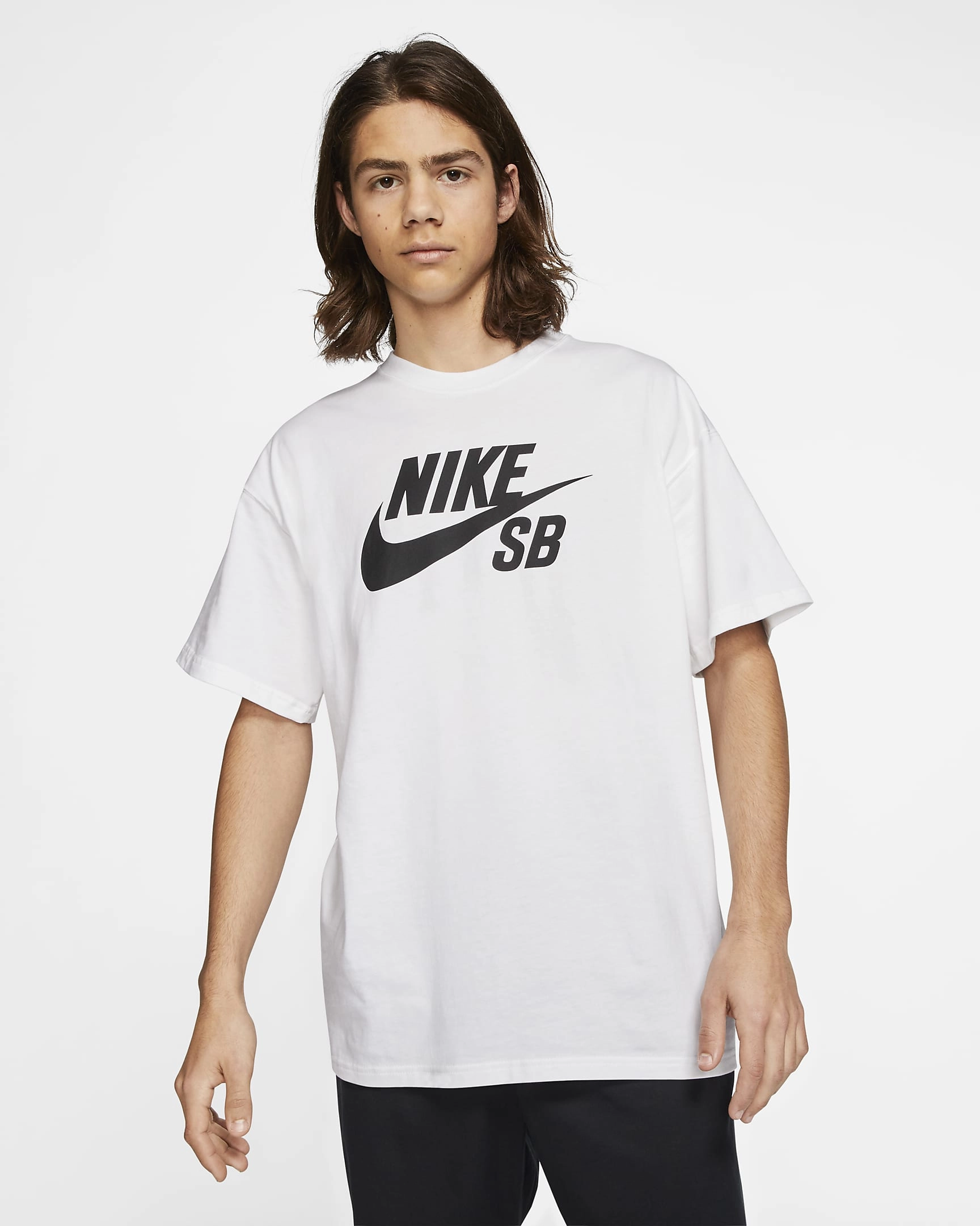 Nike SB Logolu Skate Tişörtü: Sokakların Ritmi, Tarzın İmzası! Kaykaycı Ruhuna Özel.